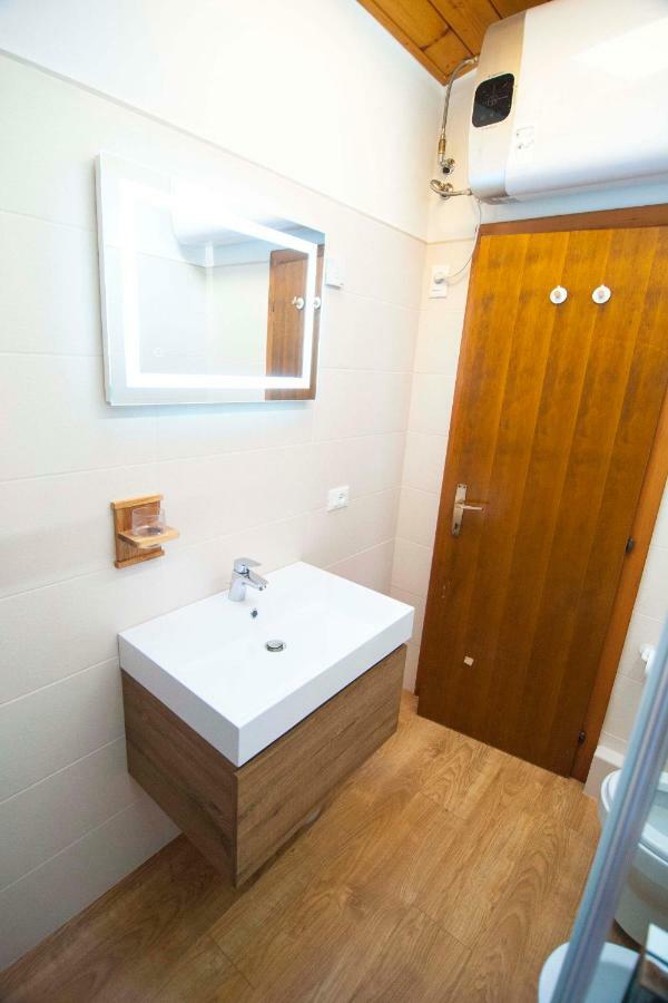 La Mansarda Di Emma Apartment Пинцоло Екстериор снимка