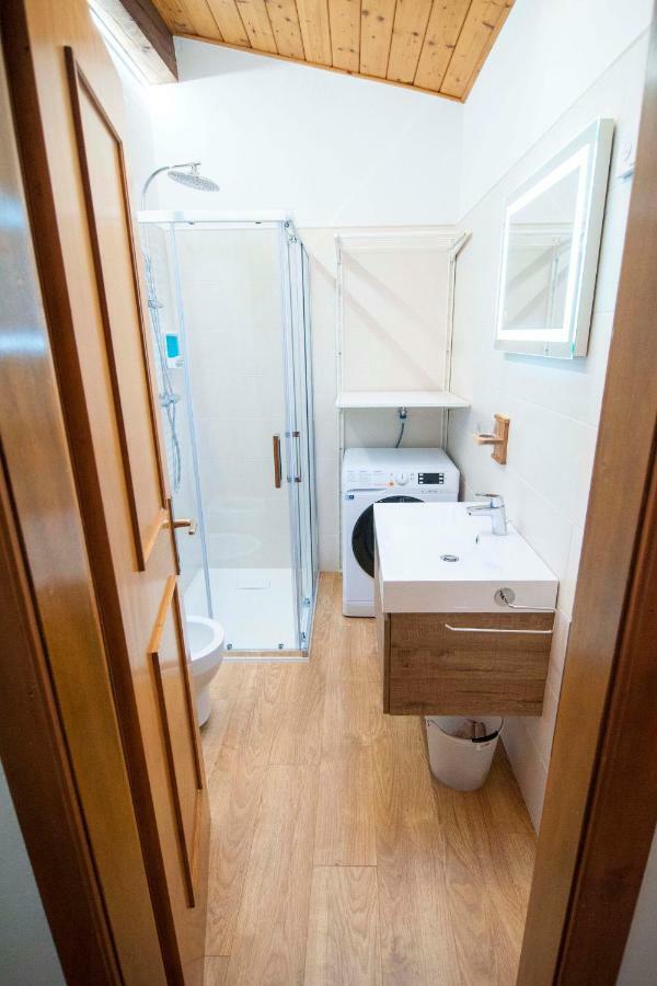 La Mansarda Di Emma Apartment Пинцоло Екстериор снимка