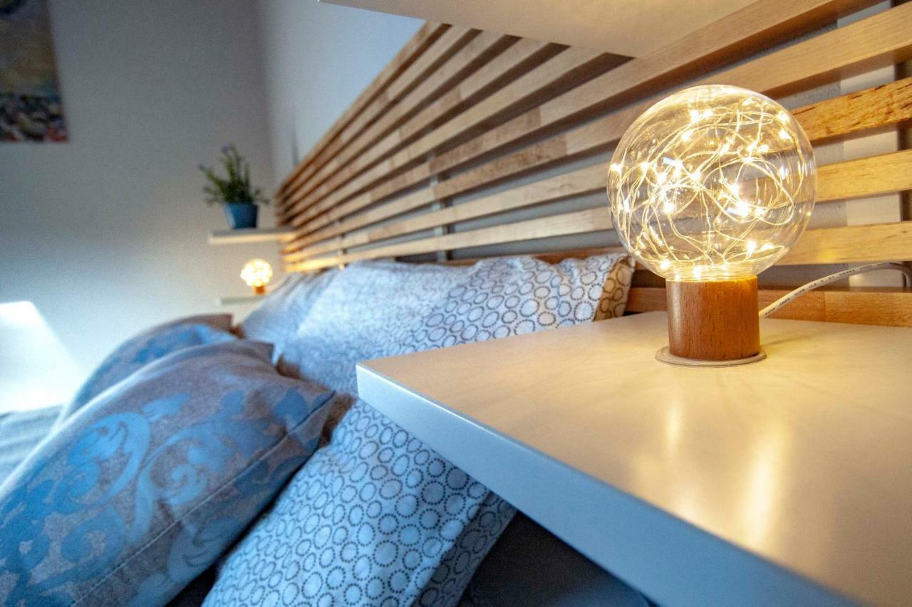 La Mansarda Di Emma Apartment Пинцоло Екстериор снимка