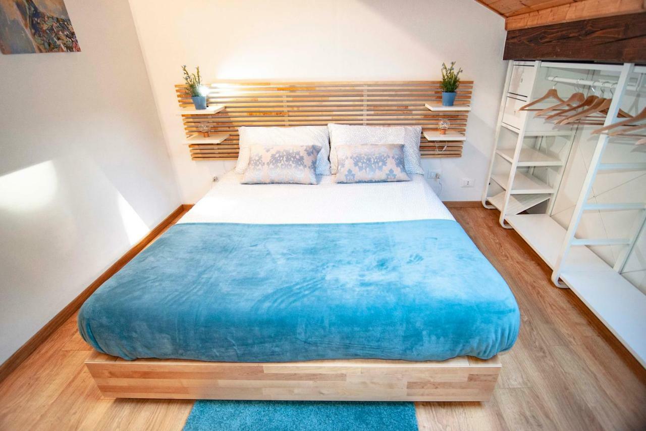 La Mansarda Di Emma Apartment Пинцоло Екстериор снимка