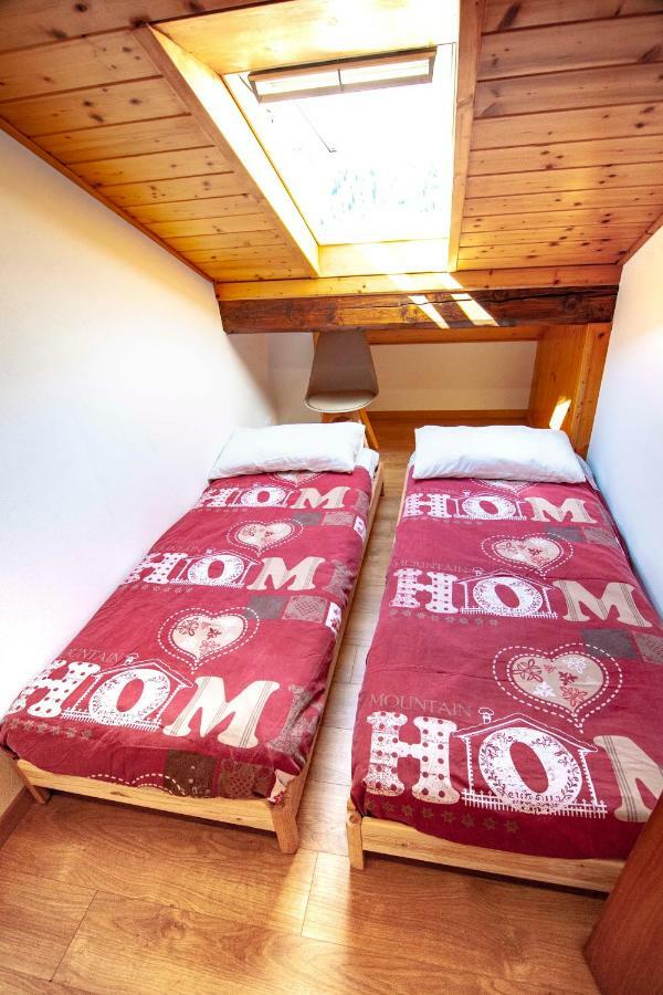 La Mansarda Di Emma Apartment Пинцоло Екстериор снимка